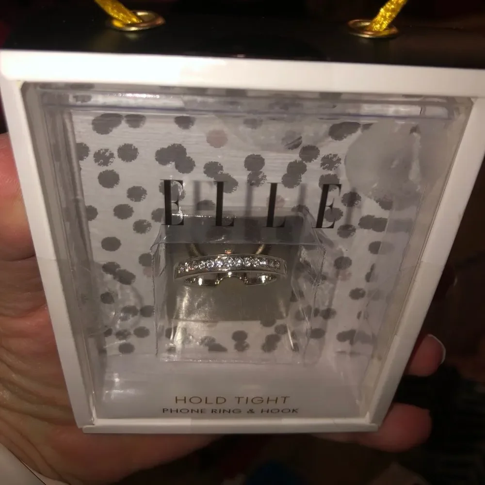 ELLE Hold Tight Phone Ring & Hook NEW NIB